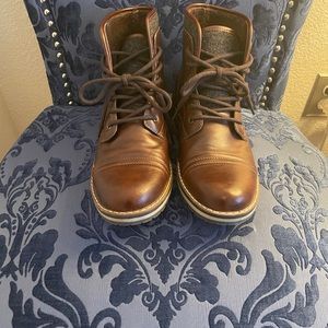 Men’s brown lace up boots size 8 1/2